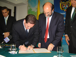 Signing of the convenio