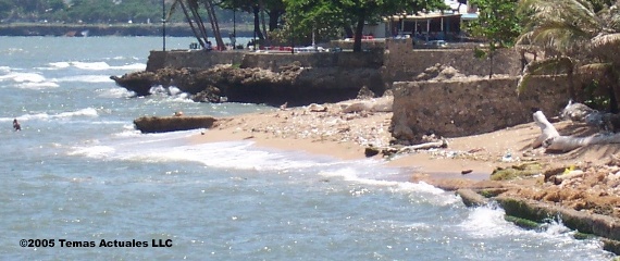 ..but The SD Malecon's Beach is Still Trashy