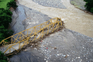 Bridge in Guatemala broken by storms (source: ECLAC)