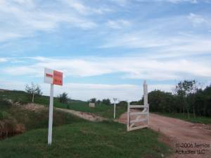 entrance to Gramacho's periphery road